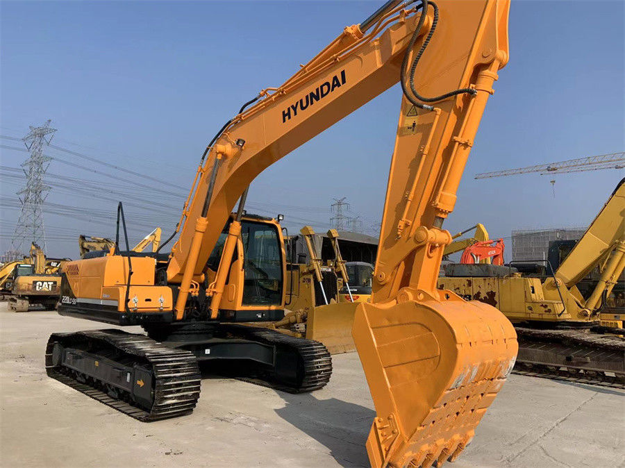 韓国で掘削機クローラーなされる220lc-9sによってヒュンダイの使用される掘削機22トンの