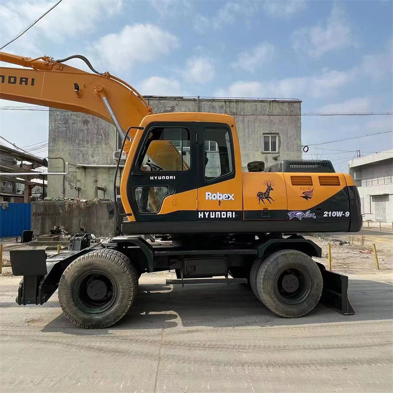 限られるR210W 9ヒュンダイの車輪の掘削機は頑丈な操作の重くする22トンを土地を選定する