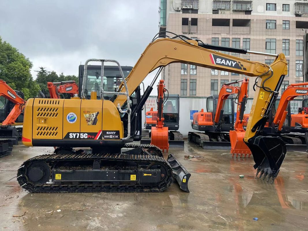 2022年 中古 Sany SY75C 掘削機 Sany クローラー 7.5 トンのミニ掘削機