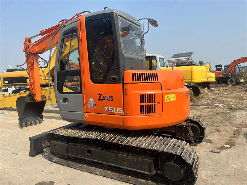中古ヒタチZX75USミニ掘削機 中古7.5トンのヒタチZX75ミニ掘削機掘削機