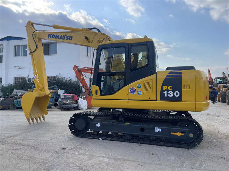 日本産 中古コマツー掘削機 中古コマツーPC130 クローラー掘削機