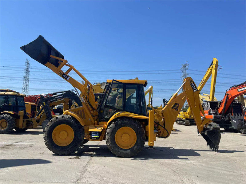 アメリカ合衆国 中古 JCB 4CX バックホー・ローダー 中古 JCB 4CX 輪式 バックホー・ローダー