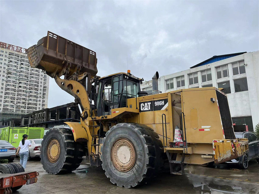 元の色 CAT 986H フロントホイールローダー 強力なエンジンC15
