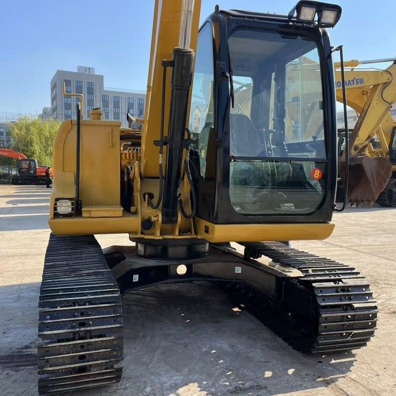 2.83L 排気量 4070mm の最大掘削深さを持つ小型 CAT 307D 掘削機を使用