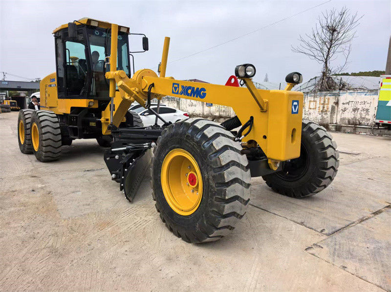 中古 XCMG GR2153 モーター グラダー 中国 ブランド XCMG グラダー 建設機器