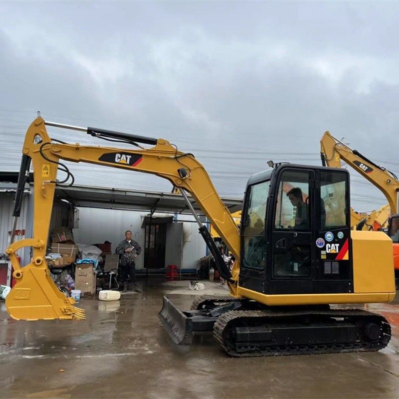 C2.4 ディーゼルエンジンの小型5トンの CAT 305.5E2 掘削機