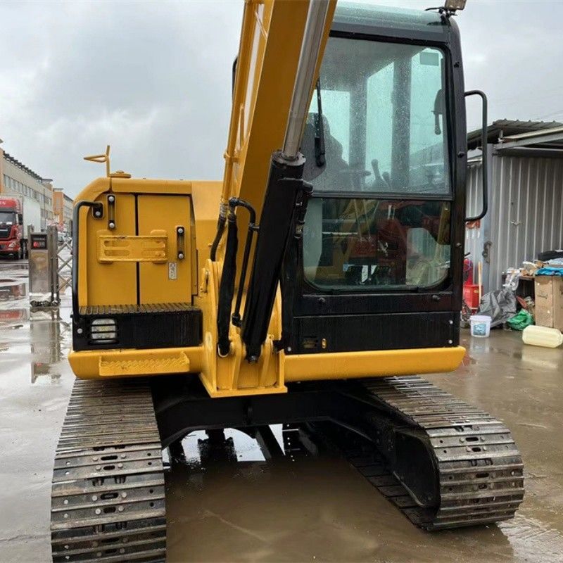 C2.4 ディーゼルエンジンの小型5トンの CAT 305.5E2 掘削機
