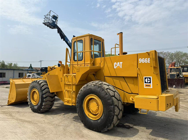 オリジナルの使用済み CAT 966E ホールローダー キャターピラー CAT 966 フロントローダー 発送準備中