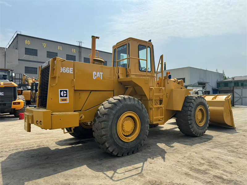 オリジナルの使用済み CAT 966E ホールローダー キャターピラー CAT 966 フロントローダー 発送準備中
