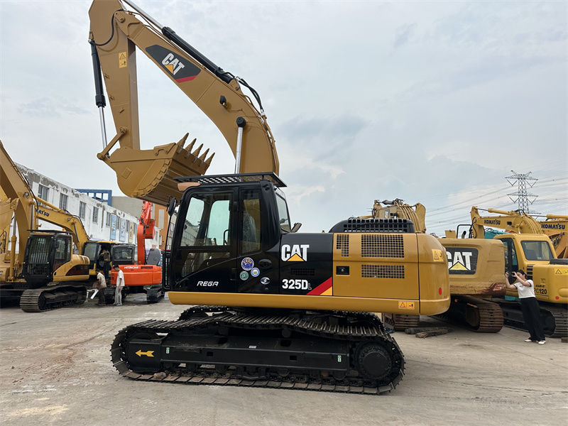 25トンの古着掘削機 CAT 325D古着掘削機 CAT 320 325 330 クローラー掘削機
