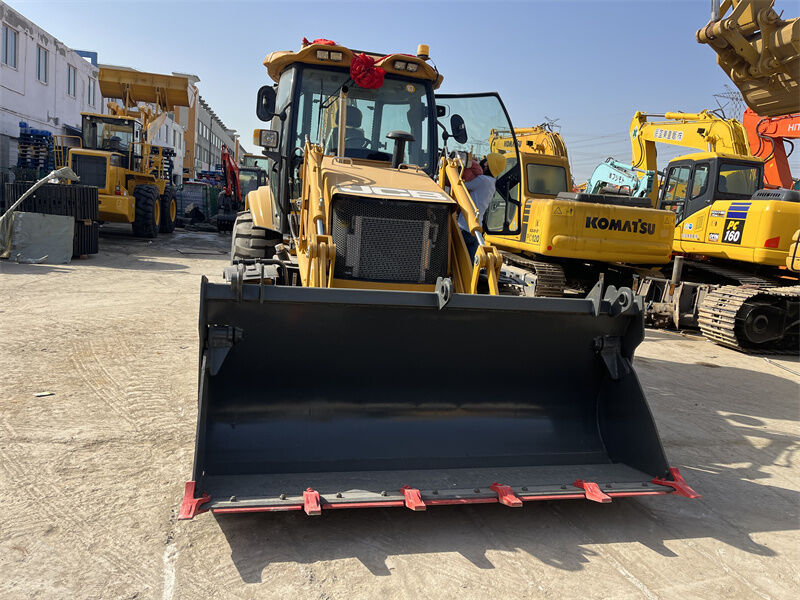 良好な状態の建設機械、新品のJCB 3CXバックホーローダーを販売