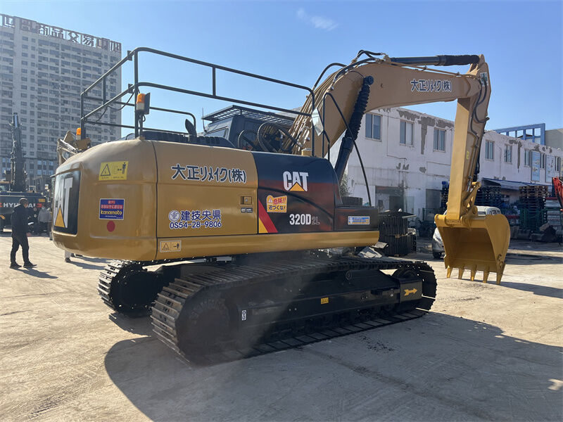 高品質の鉱山設備中型掘削機中古Cat 320D2掘削機