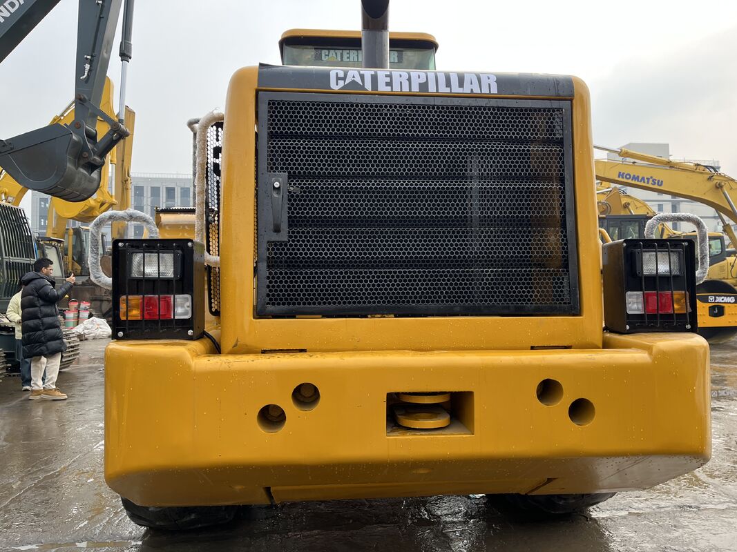 高突破力と堅牢なパワートレインを持つ中古のCAT 966Hホイールローダー