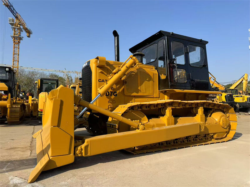 元の使用済み CAT D7Gブルドーザー 3306 エンジン,20230kg 運用重量,直斜刃